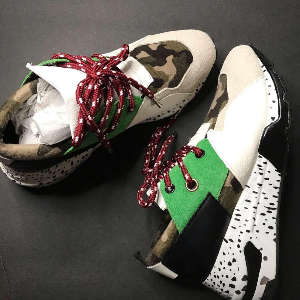 Steve Madden Sneakers